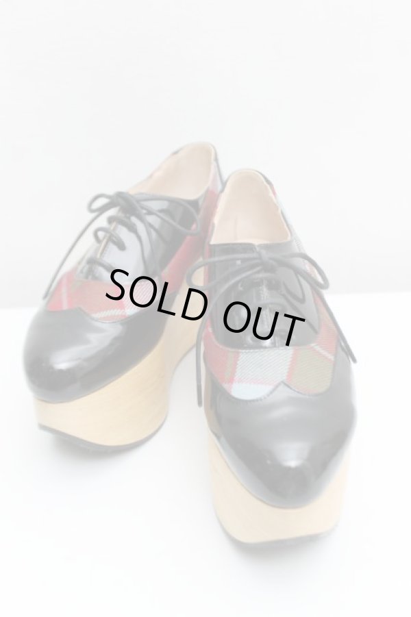 画像1: 【SALE】【3%OFF】ROCKING HORSE GILLIE PATENT TARTAN Vivienne Westwood   20-08-02-040h-1-sh-OD-ZH (1)