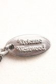 画像4: Vivienne Westwood / ミニバスレリーフブレスレット   ガンメタ  H-24-01-07-006-ac-IN-ZH (4)