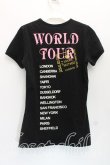 画像2: Vivienne Westwood / 回顧展限定リップptWORLD TOURTシャツ S/ 黒  H-24-06-09-035-ts-IN-ZH (2)