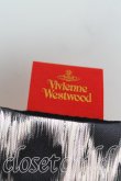 画像4: Vivienne Westwood / レオパード額縁シルクスカーフ  黒  H-24-10-20-062-gd-OD-ZH (4)