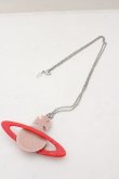 画像4: Vivienne Westwood / AC/Perspex Bas Relief Pendant   レッドxピンクxイエロー  O-23-10-22-034-nl-YM-OS (4)