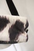 画像3: Vivienne Westwood / /レオパードショルダーバッグ   ブラック?ホワイト  O-23-11-26-110-ba-IG-OS (3)