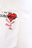 画像2: ヴィヴィアンウエストウッド 中古 / TERRORIST BABY GROW ロンパース 9-12months ホワイト  O-25-02-23-125-to-IG-OS (2)